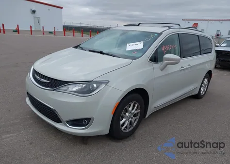 2020 Chrysler Pacifica Touring L z USA, uszkodzony, nr VIN 2C4RC1BG7LR204898